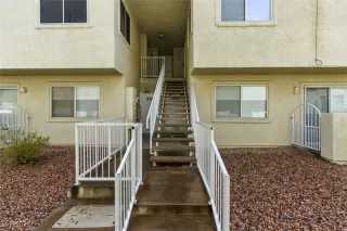 Photo #6: 2717873 Listing
