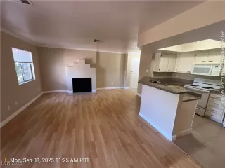 Photo #2: 2717885 Listing 