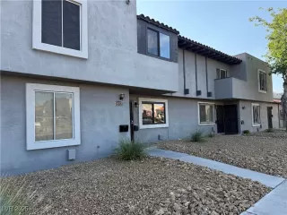 Photo #1: 2717902 Listing