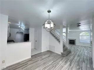 Photo #3: 2717959 Listing 