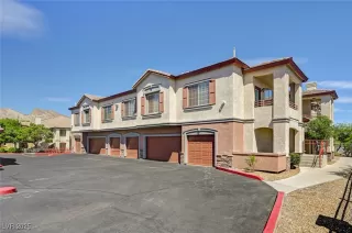 Photo #2: 2717984 Listing
