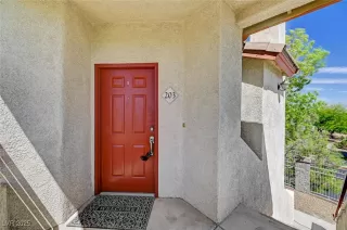 Photo #4: 2717984 Listing