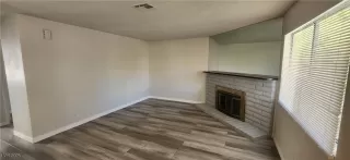 Photo #6: 2718000 Listing 