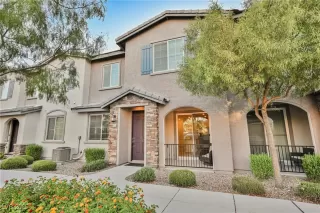 Photo #3: 2718007 Listing 