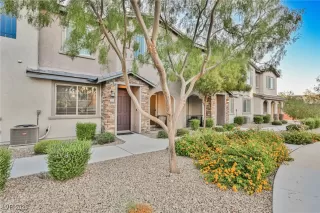 Photo #4: 2718007 Listing 