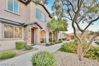 Photo #5: 2718007 Listing 