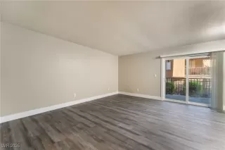 Photo #2: 2718014 Listing 