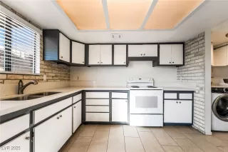 Photo #6: 2718029 Listing 