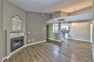 Photo #1: 2718044 Listing 