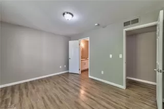 Photo #6: 2718044 Listing 