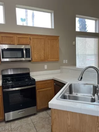 Photo #2: 2718063 Listing 