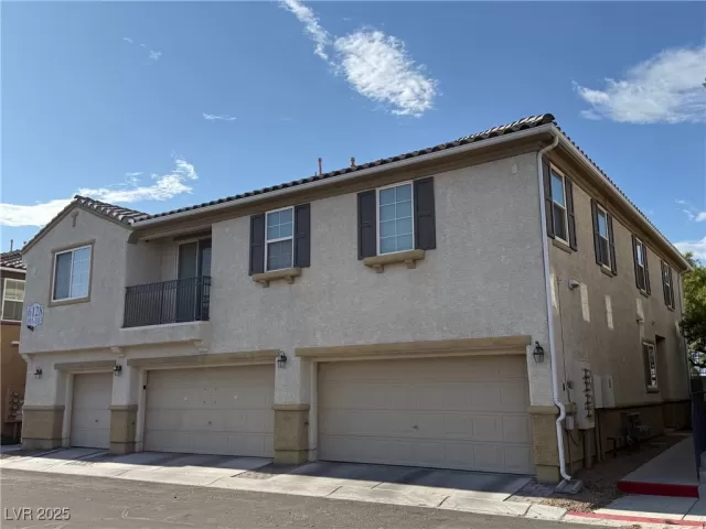 MLS: 2718067 Condo For Sale