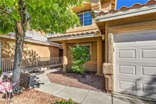 Photo #2: 2718084 Listing