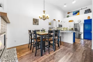 Photo #4: 2718106 Listing 