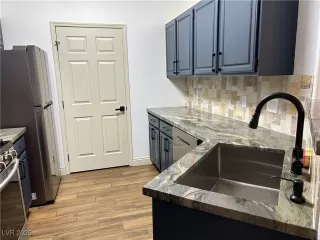 Photo #5: 2718119 Listing 