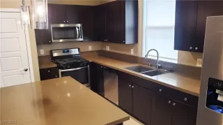 Photo #3: 2718122 Listing 
