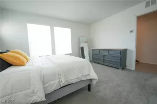 Photo #5: 2718140 Listing 