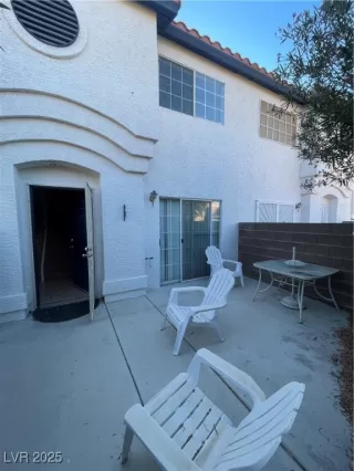 Photo #1: 2718147 Listing 