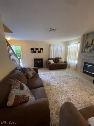 Photo #4: 2718147 Listing 