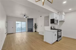 Photo #6: 2718150 Listing