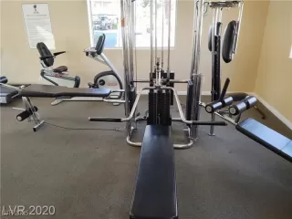 Photo #2: 2718165 Listing 