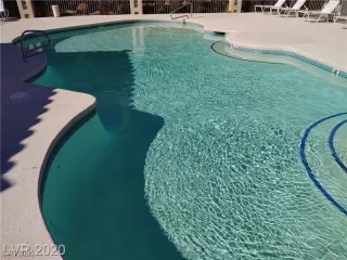 Photo #5: 2718165 Listing 