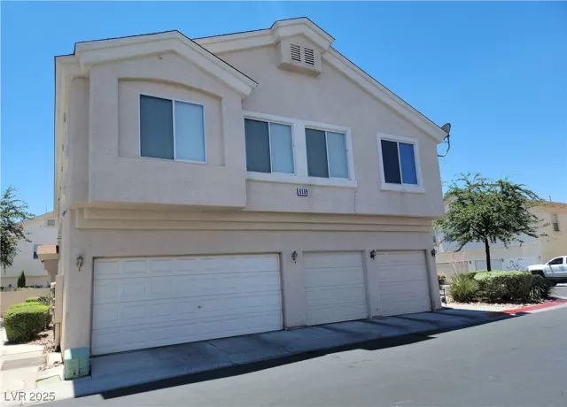 MLS: 2718173 Condo For Sale