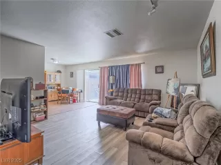 Photo #1: 2718190 Listing 