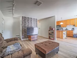 Photo #4: 2718190 Listing 