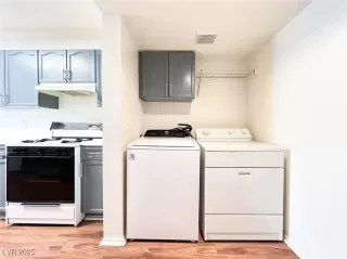 Photo #5: 2718197 Listing 