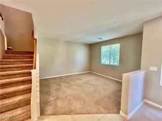 Photo #1: 2718209 Listing 