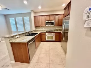 Photo #4: 2718209 Listing 