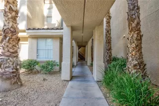 Photo #2: 2718216 Listing 