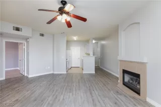 Photo #5: 2718216 Listing 