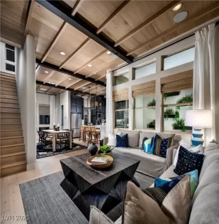 Photo #4: 2718221 Listing 