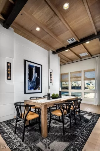 Photo #5: 2718221 Listing 