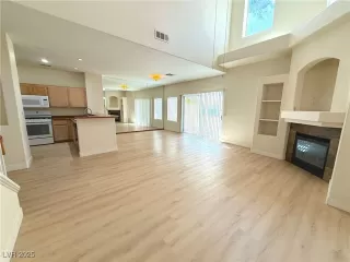 Photo #3: 2718239 Listing 