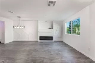 Photo #3: 2718244 Listing 