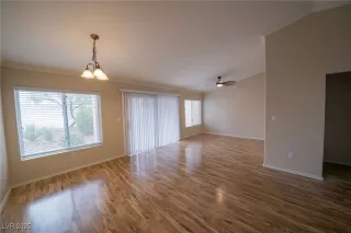 Photo #2: 2718248 Listing