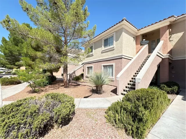 MLS: 2718271 Condo For Sale