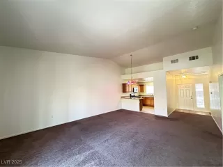 Photo #3: 2718271 Listing 