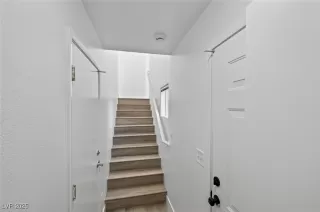 Photo #3: 2718272 Listing 