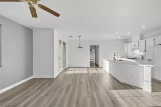 Photo #5: 2718272 Listing 