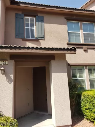 Photo #1: 2718281 Listing 