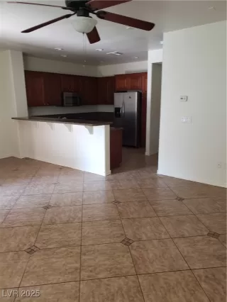 Photo #6: 2718281 Listing 