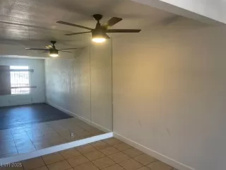 Photo #3: 2718315 Listing 