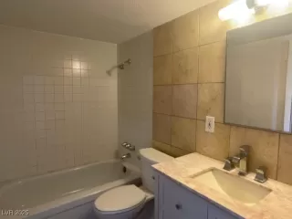 Photo #4: 2718315 Listing 