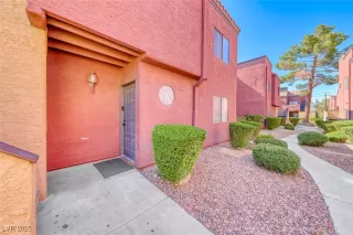 Photo #3: 2718331 Listing