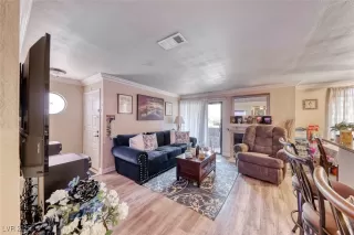 Photo #4: 2718331 Listing