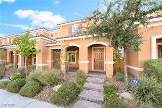 Photo #1: 2718347 Listing 